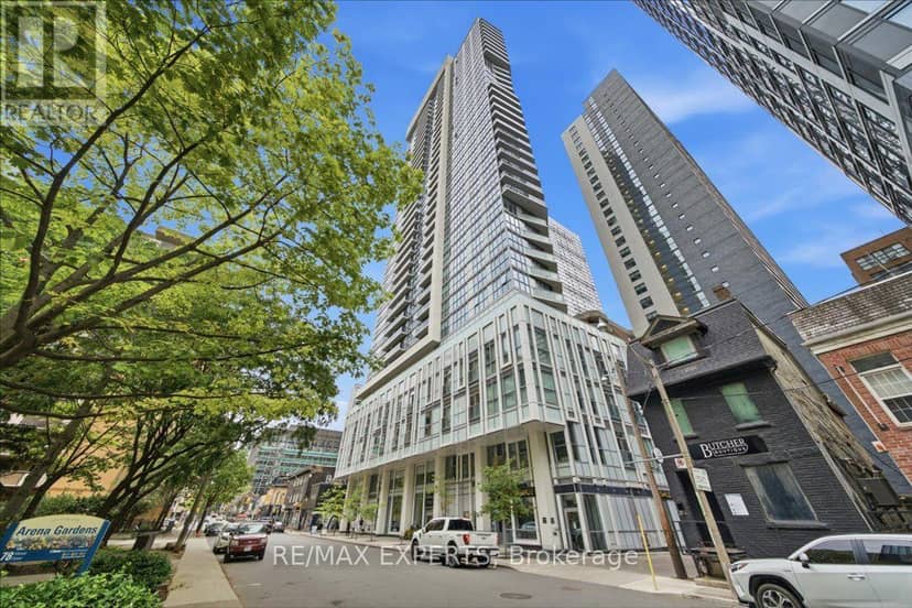 401 - 77 Mutual Street — photo 2 of 20