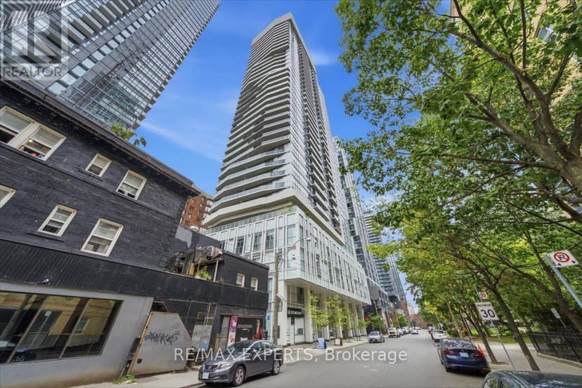 401 - 77 Mutual Street — photo 4 of 20