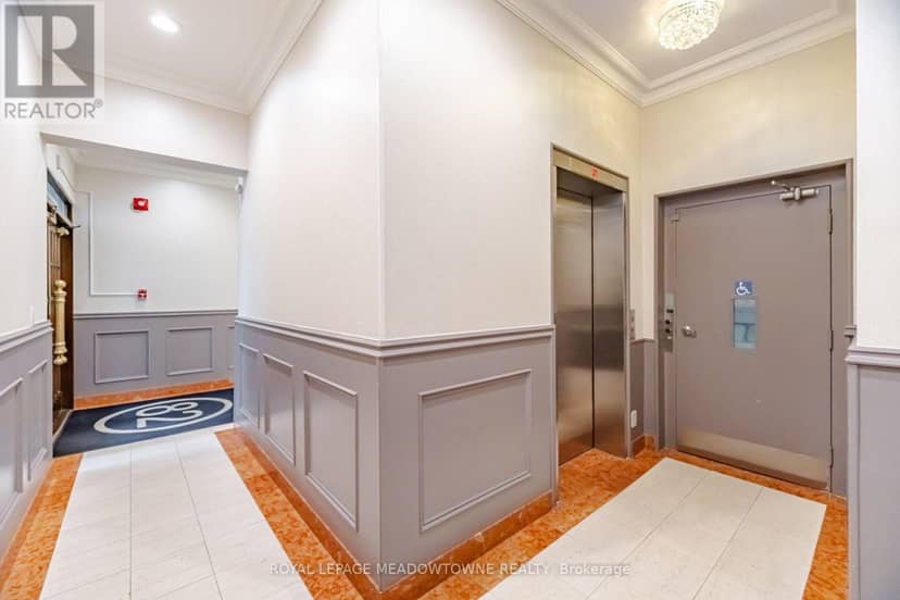 610 - 82 Lombard Street — photo 7 of 40