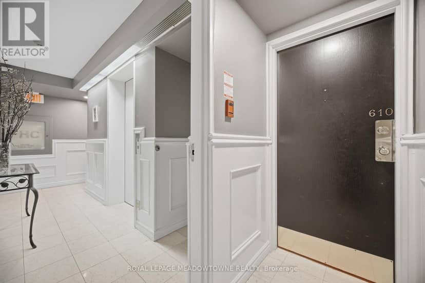 610 - 82 Lombard Street — photo 8 of 40
