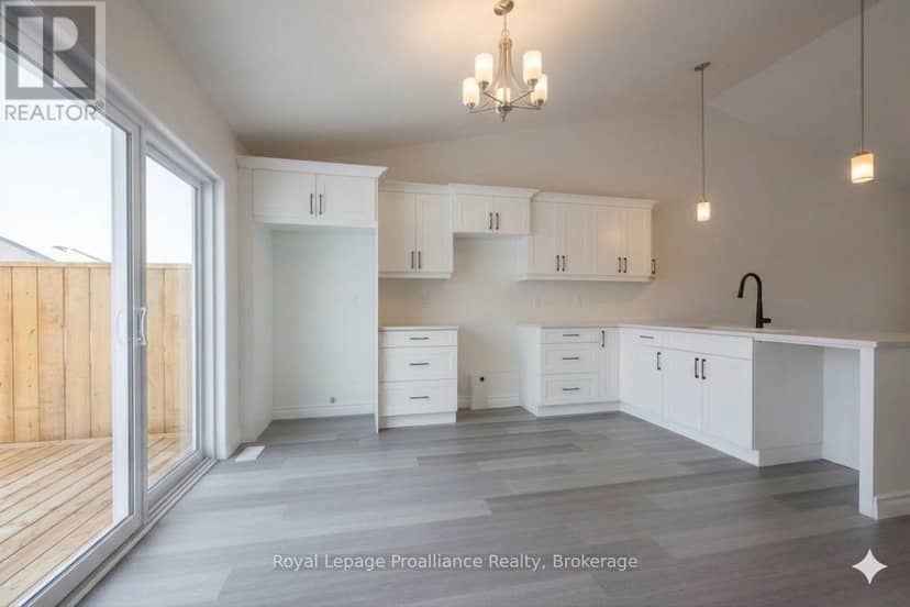 119 Farrington Crescent — photo 9 of 24