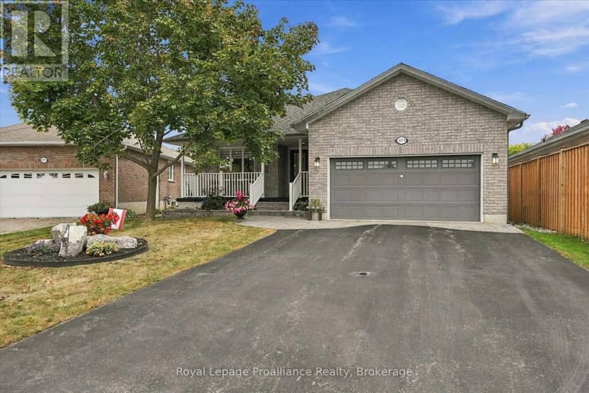 2979 Jennifer Drive — photo 2 of 40