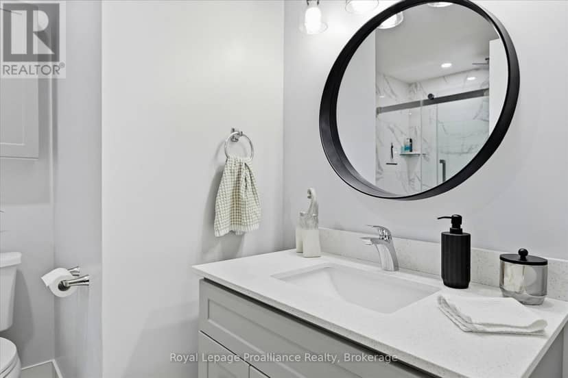 2979 Jennifer Drive — photo 31 of 40