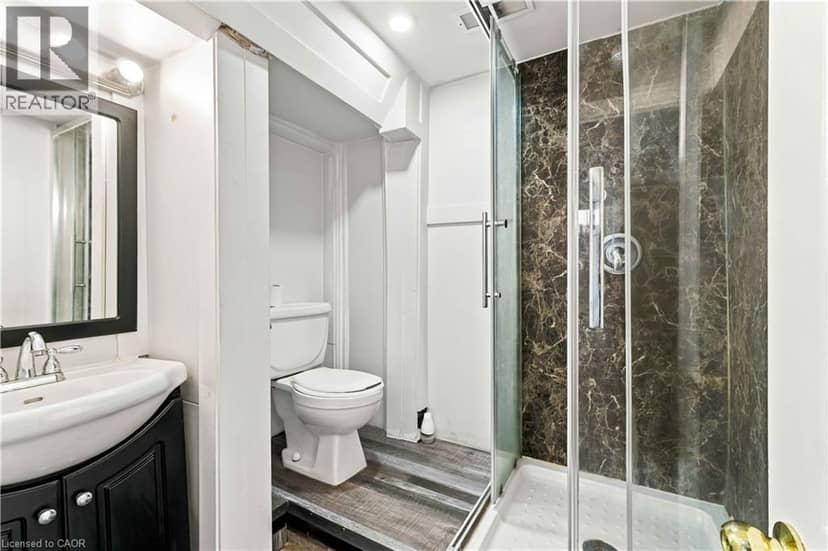 899 STONE CHURCH Road E Unit# 4 — photo 24 of 28