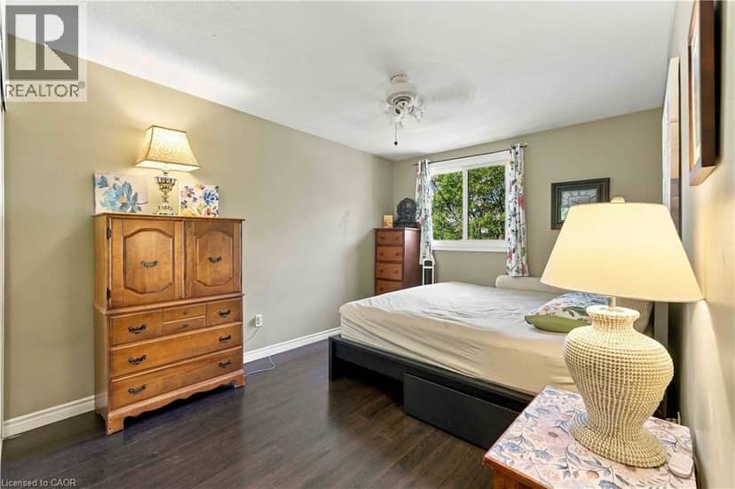 899 STONE CHURCH Road E Unit# 4 — photo 15 of 28