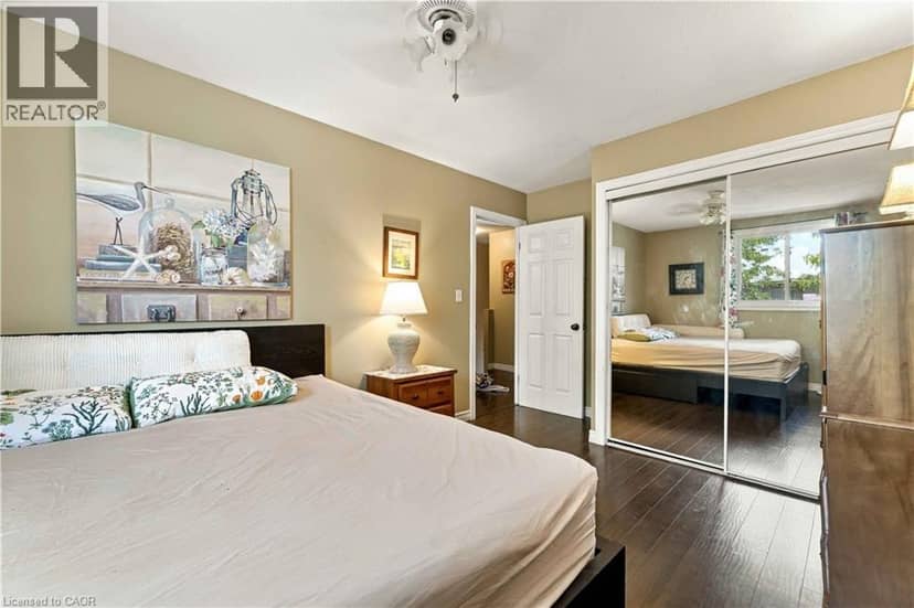899 STONE CHURCH Road E Unit# 4 — photo 16 of 28
