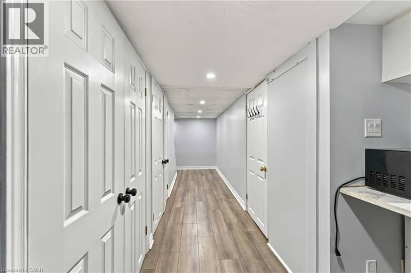 899 STONE CHURCH Road E Unit# 4 — photo 21 of 28