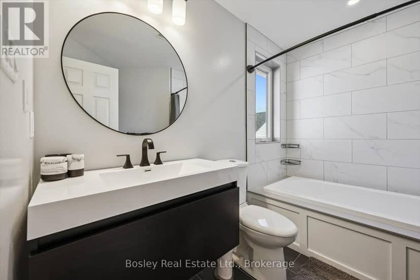 26 Glengarry Road — photo 24 of 40