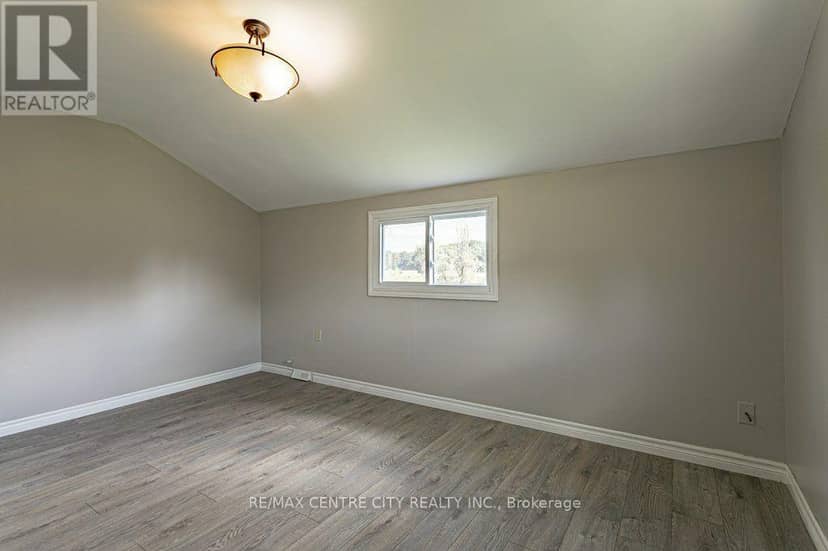 4526 Wonderland Road S — photo 20 of 40