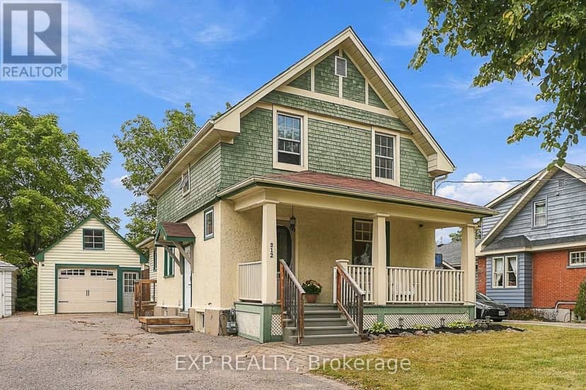 312 Walnut Street W — photo 1 of 40