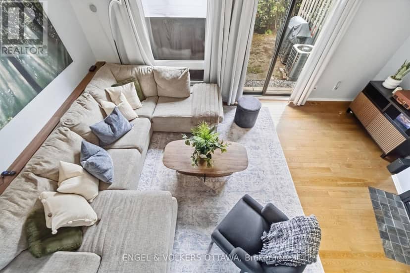 18 - 2 Bertona Street — photo 15 of 40