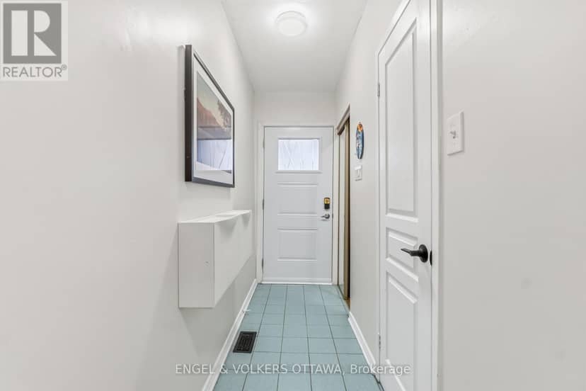 18 - 2 Bertona Street, Ottawa, photo 3