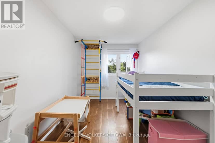 18 - 2 Bertona Street — photo 31 of 40