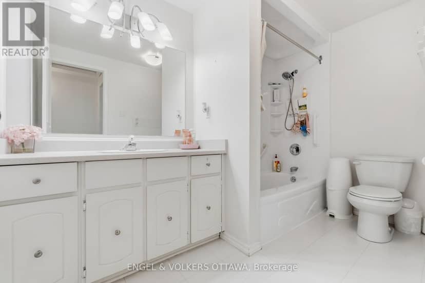 18 - 2 Bertona Street — photo 32 of 40