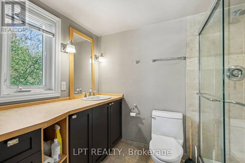 53 - 110 Havelock Street — photo 15 of 31