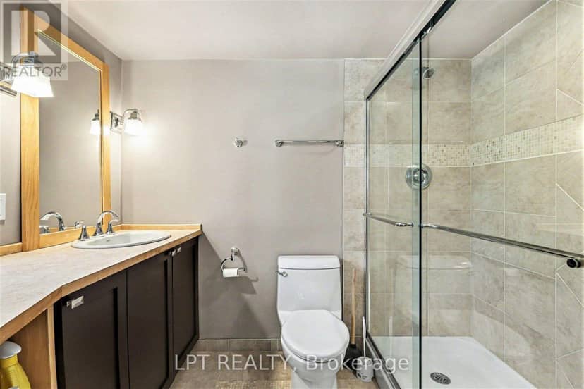 53 - 110 Havelock Street — photo 16 of 31