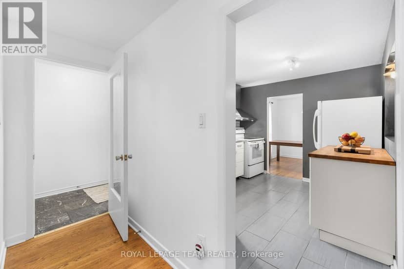 40 Woodmount Crescent, Ottawa, photo 4