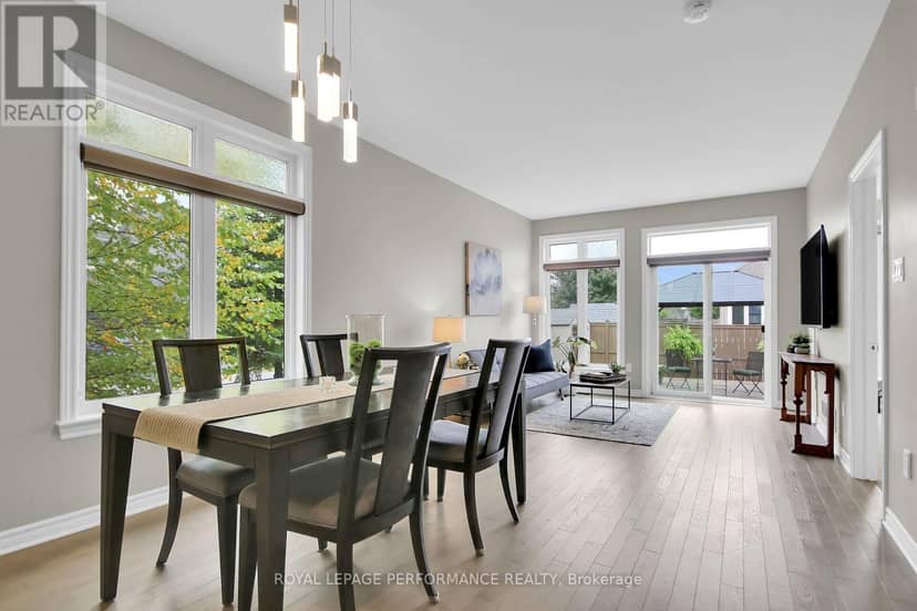 522 Silverbell Crescent — photo 14 of 37
