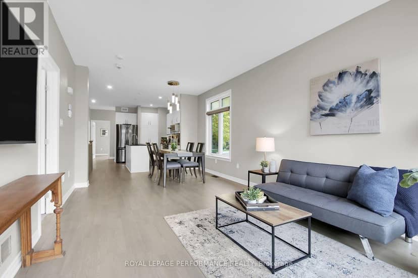 522 Silverbell Crescent — photo 16 of 37