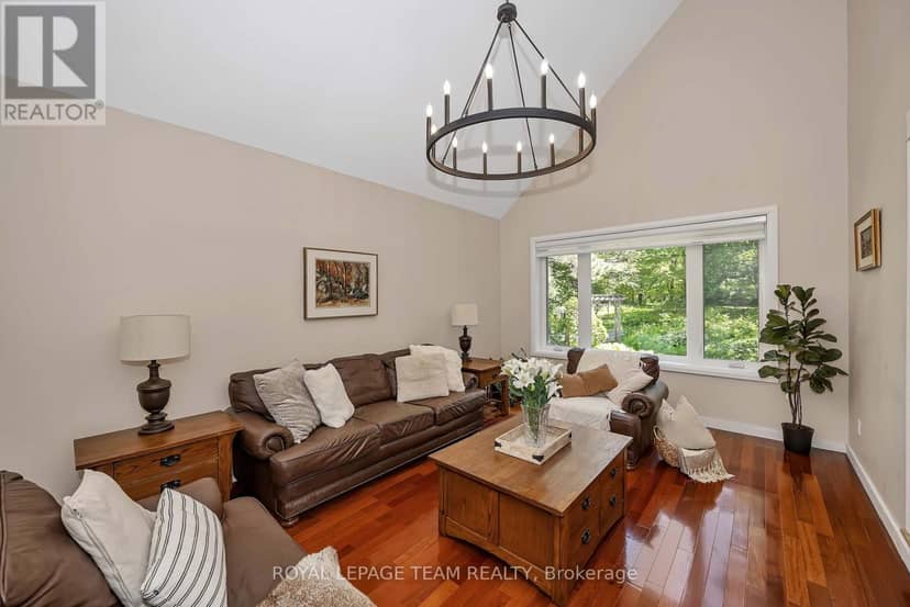 104 Sol Lane — photo 9 of 40