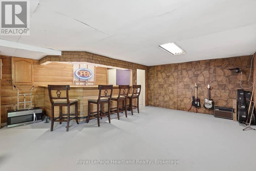 2058 James Street — photo 29 of 40