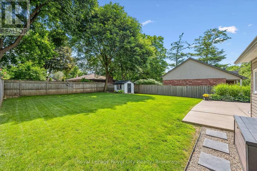 470 Perth Street — photo 33 of 39