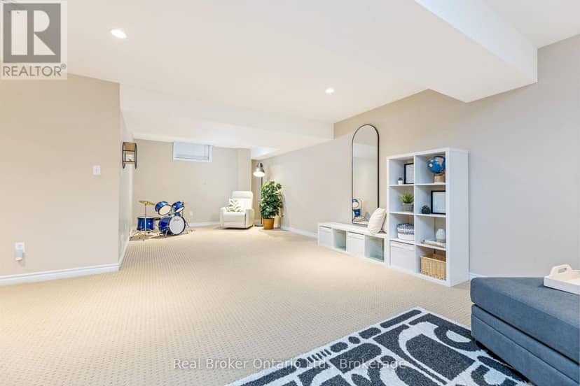 22 Atto Drive — photo 28 of 40