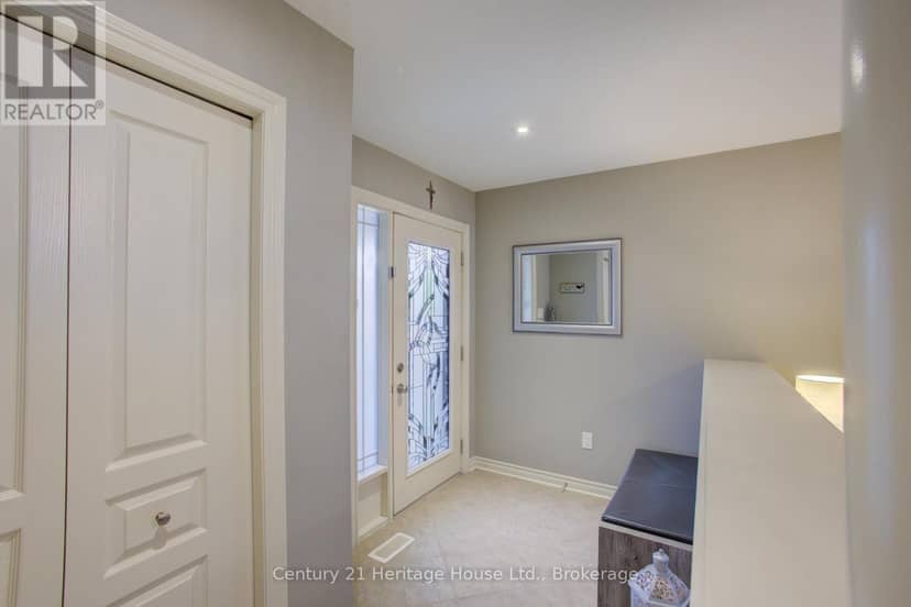 79 Laughland Lane, Guelph, photo 6