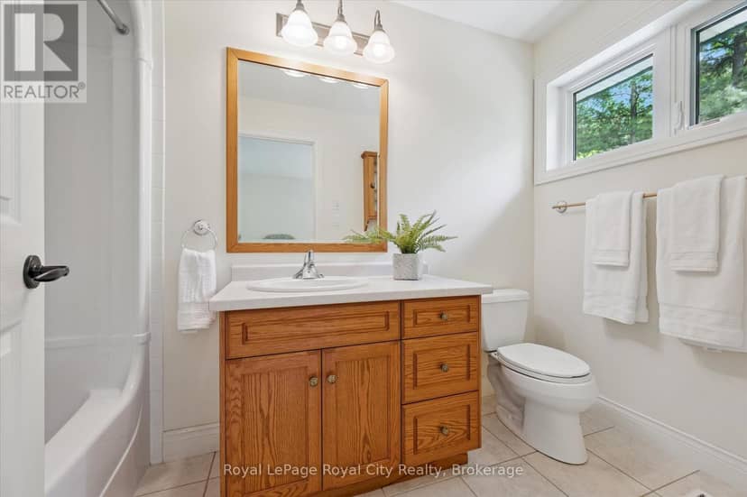 135 Hume Road — photo 34 of 40