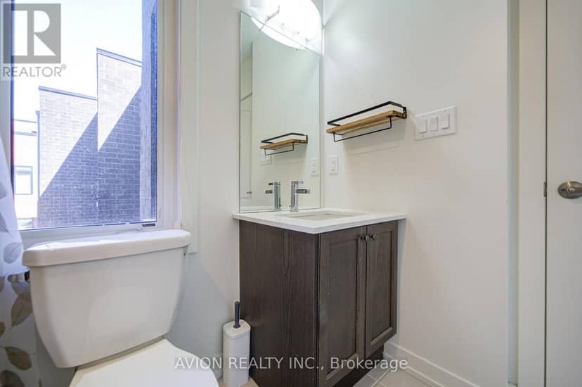 83 - 370 Red Maple Road — photo 19 of 23
