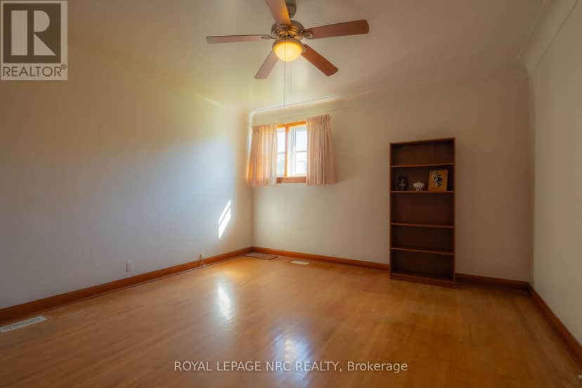 56 Lyons Avenue — photo 20 of 33