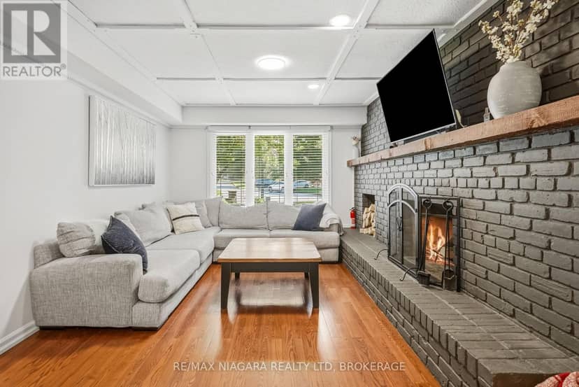 25 Berkhout Terrace — photo 27 of 40