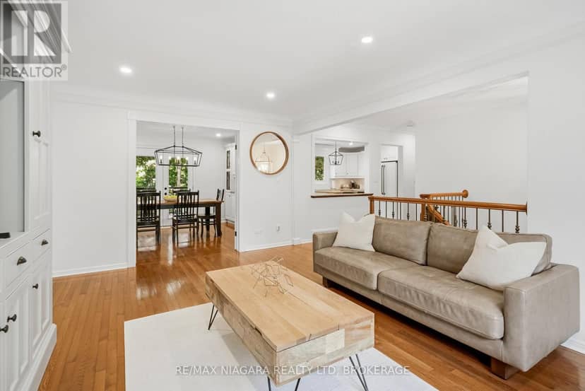 25 Berkhout Terrace — photo 9 of 40