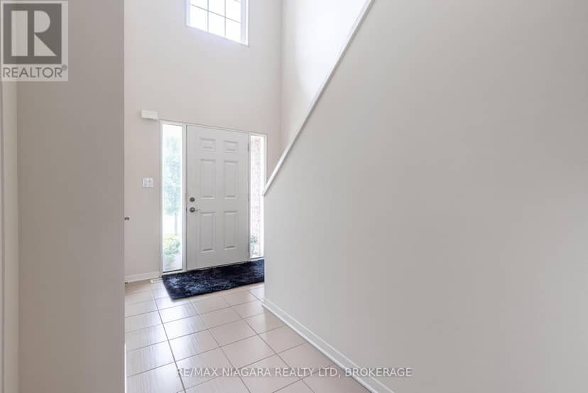 8625 Upper Canada Drive — photo 13 of 29