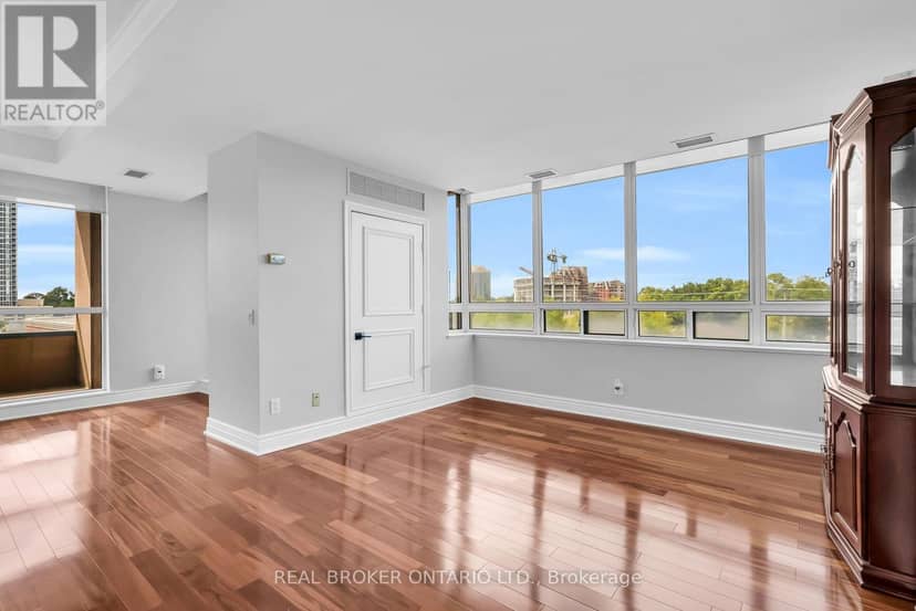 405 - 1 Belvedere Court — photo 17 of 37