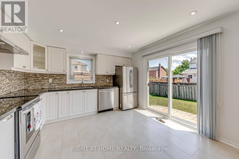 17 Nickel Crescent — photo 13 of 38