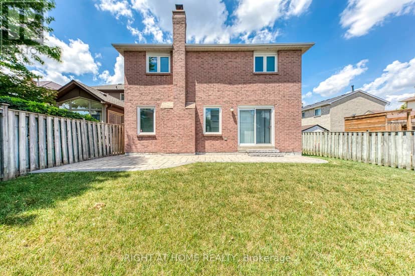 17 Nickel Crescent — photo 34 of 38
