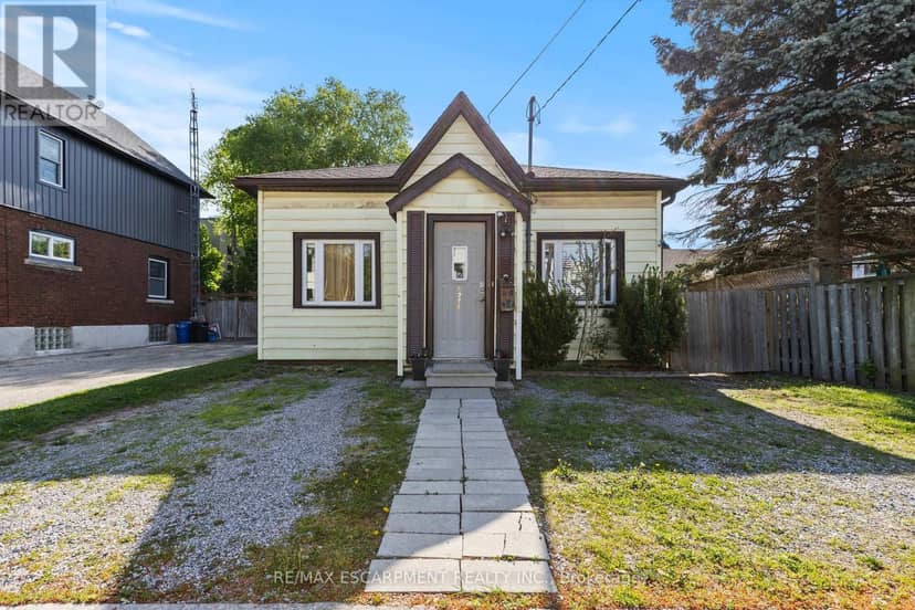 4774 Saint Clair Avenue — photo 1 of 29