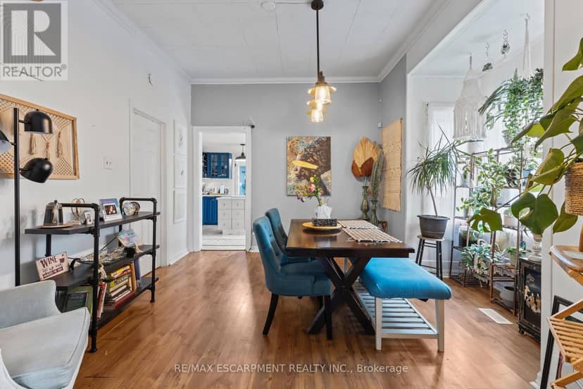 4774 Saint Clair Avenue — photo 6 of 29