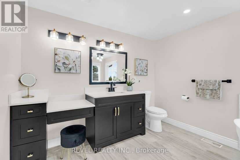 14 Devonleigh Drive — photo 23 of 40