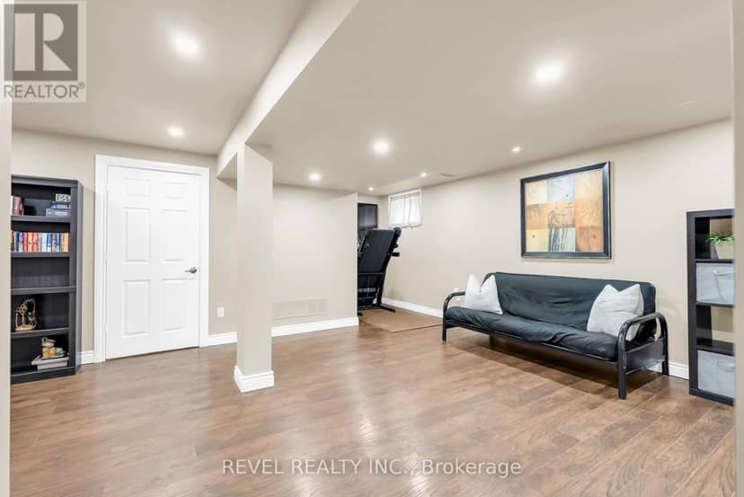 14 Devonleigh Drive — photo 31 of 40