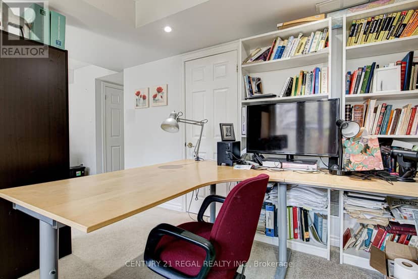15 - 310 Christopher Drive — photo 17 of 23