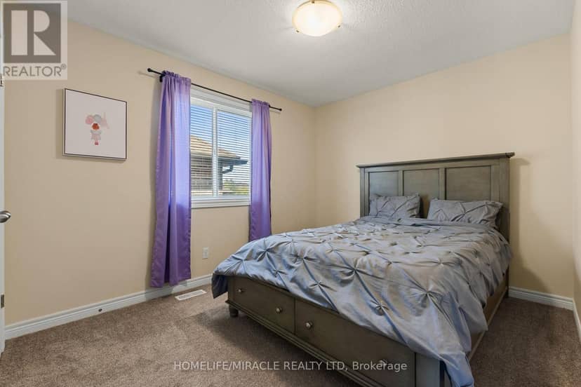 75 Sparrow Avenue — photo 21 of 40