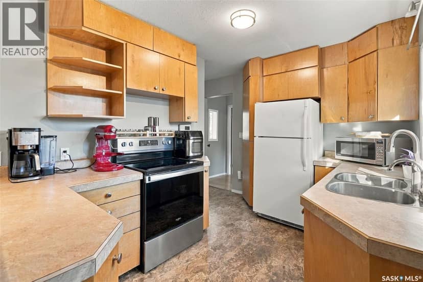 2451 Francis Street — photo 14 of 40