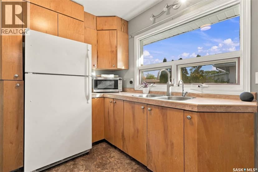 2451 Francis Street — photo 19 of 40