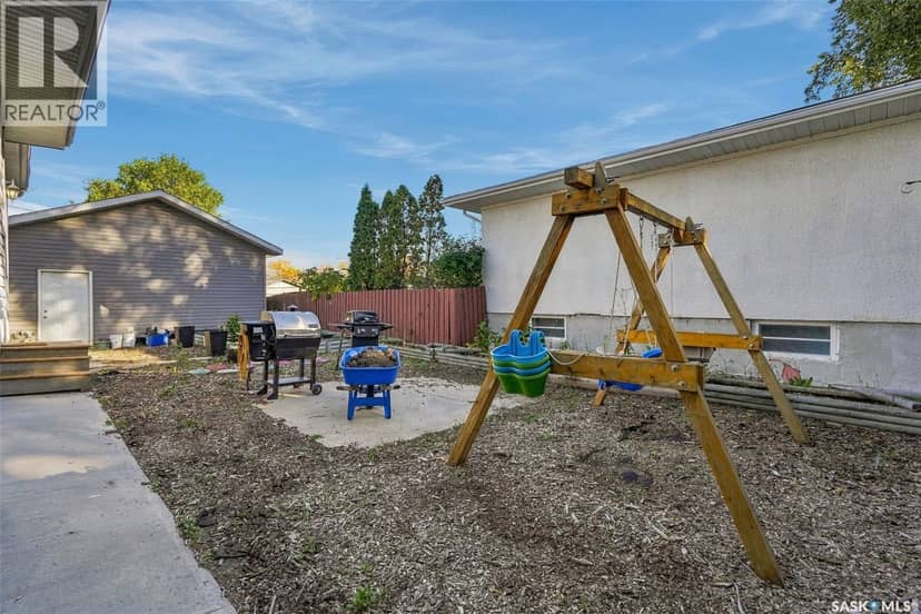 2451 Francis Street — photo 36 of 40