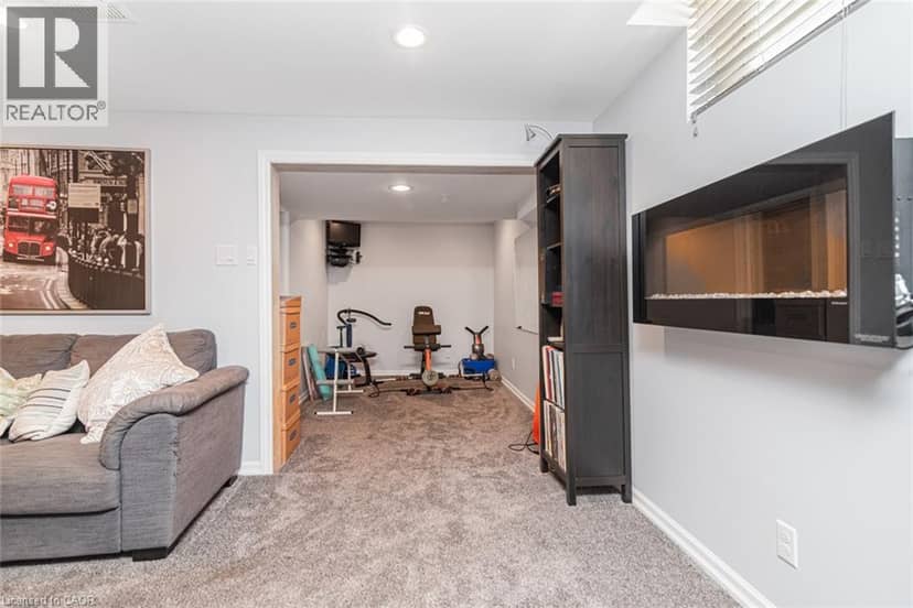 102 WILLOW Lane — photo 38 of 40