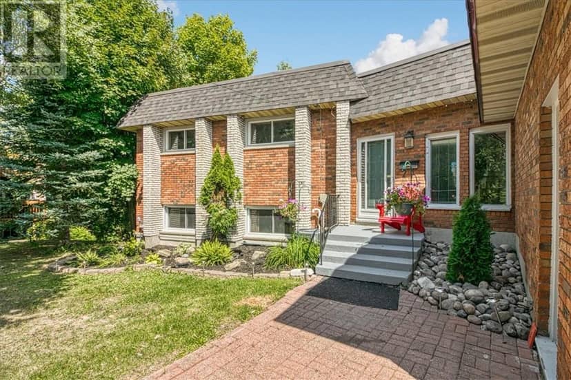 67 Kincora Court — photo 2 of 38