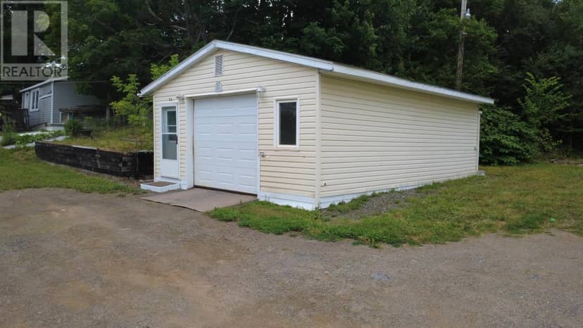 790 Trenton Road, New Glasgow, photo 2