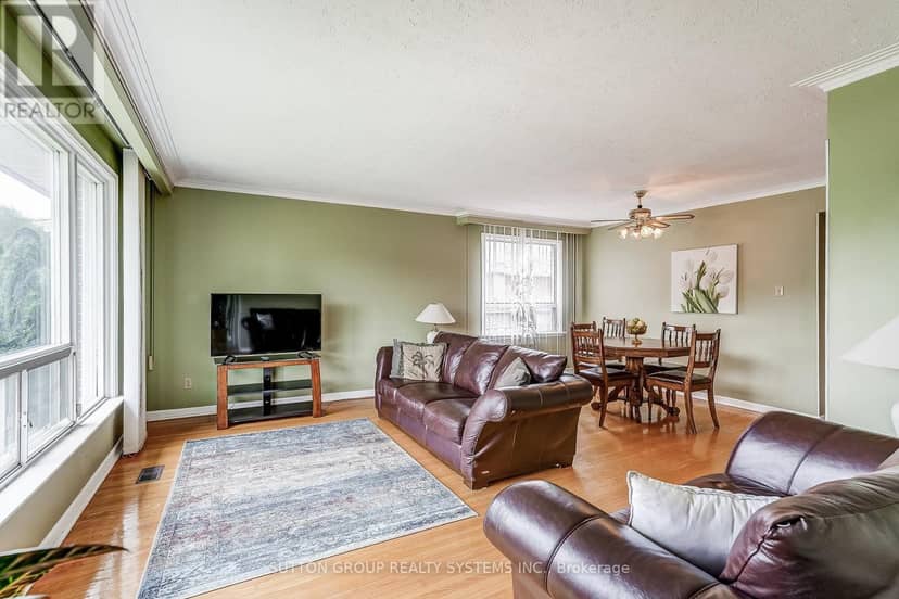 20 Taysham Crescent, Toronto, photo 7